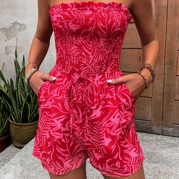 Island Vibes Smocked Romper - Picture 9 of 9